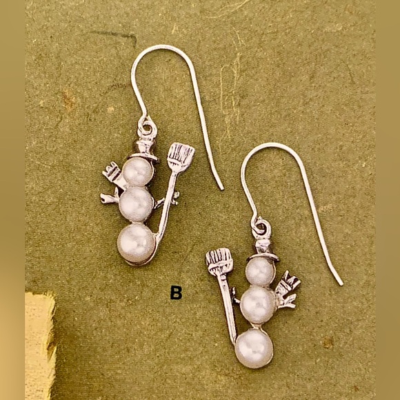 Silpada Vintage Sterling Pearl Snowman French Wire Earrings - Picture 10 of 11